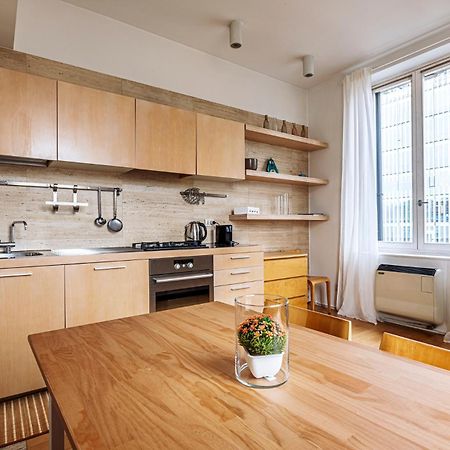 One Bedroom Apartment In Brera Milan Exterior photo